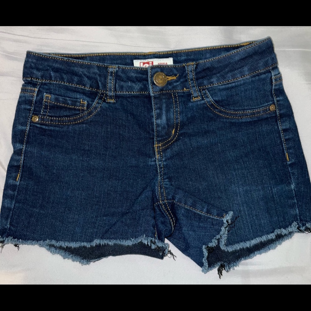 l.e.i emma jegging style denim shorts size 3 jr